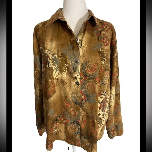 Chico’s 2  Button Front Fall Colored Top Medium - Picture 1 of 11